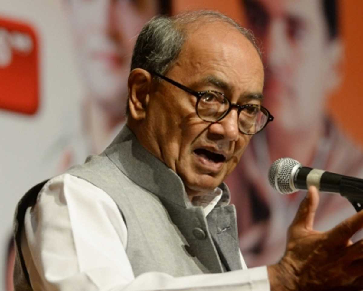 क्या सिंधिया भाजपा के अधूरे वादों को लेकर सड़कों पर उतरने की हिम्मत करेंगे : दिग्विजय